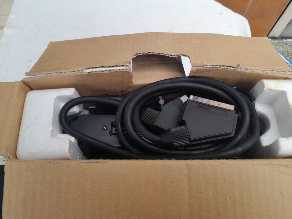 leitor de dvd kunft 2 canais como novo.