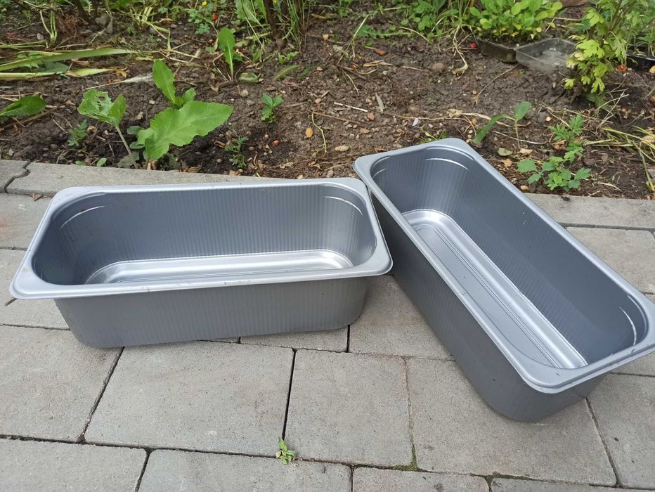 Лотки, контейнери пластикові, горщики для розсади