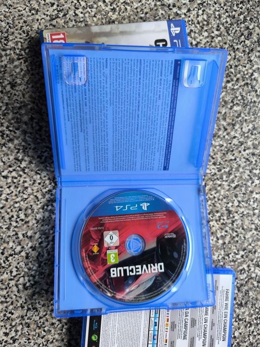 Call of duty modern warfare/Driveclub/F1 2015 PlayStation 4