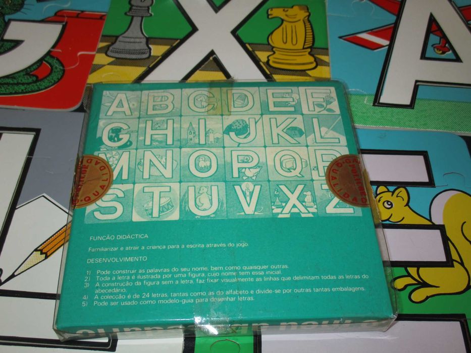 Brinquedo O meu primeiro abecedário Puzzle Policor