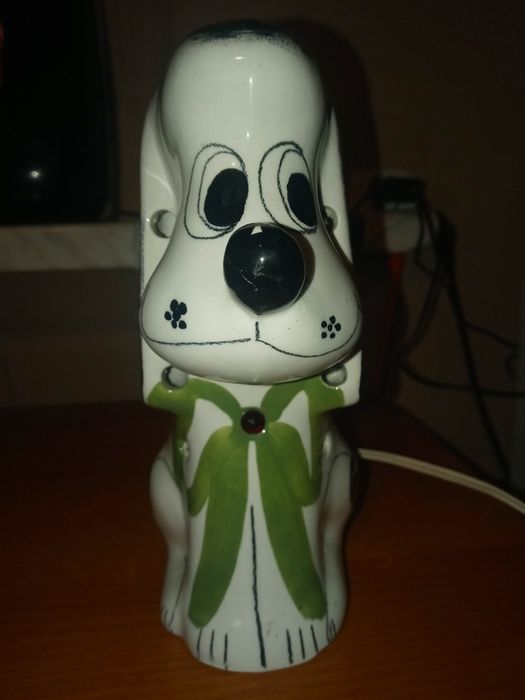 Lampka nocna piesek