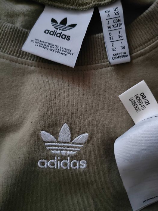 świetny  t-shirt ADIDAS stan idealny
