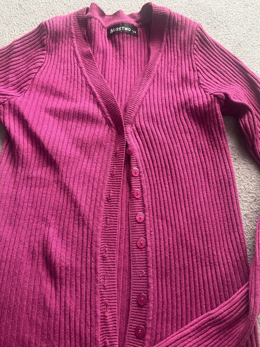 Burgundowy sweterek rozpinany