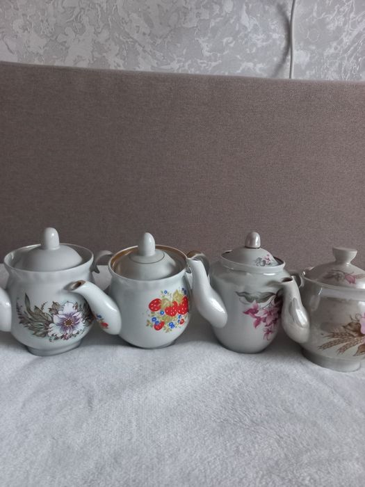 Чайник заварочный, в наличии 4 шт. любой на выбор.