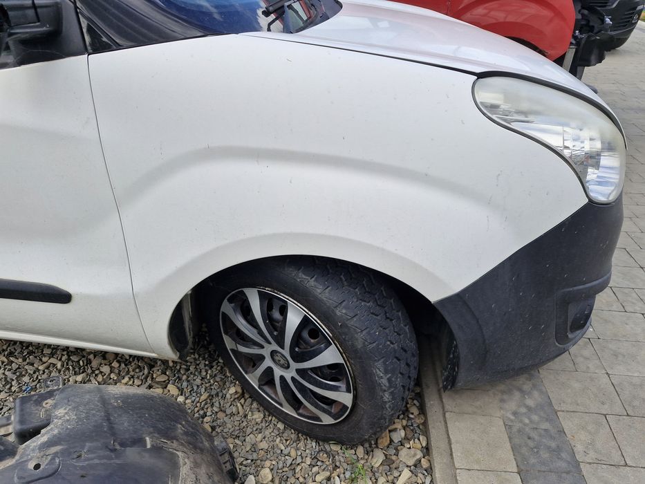 Крило ліве праве Opel Combo 2010-2018 Fiat Doblo 2010-2015