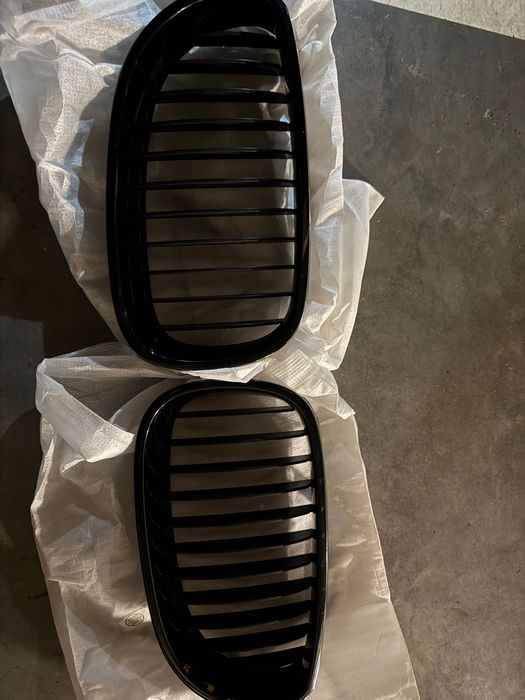 Czarny nerki BMW E60 (grill)
