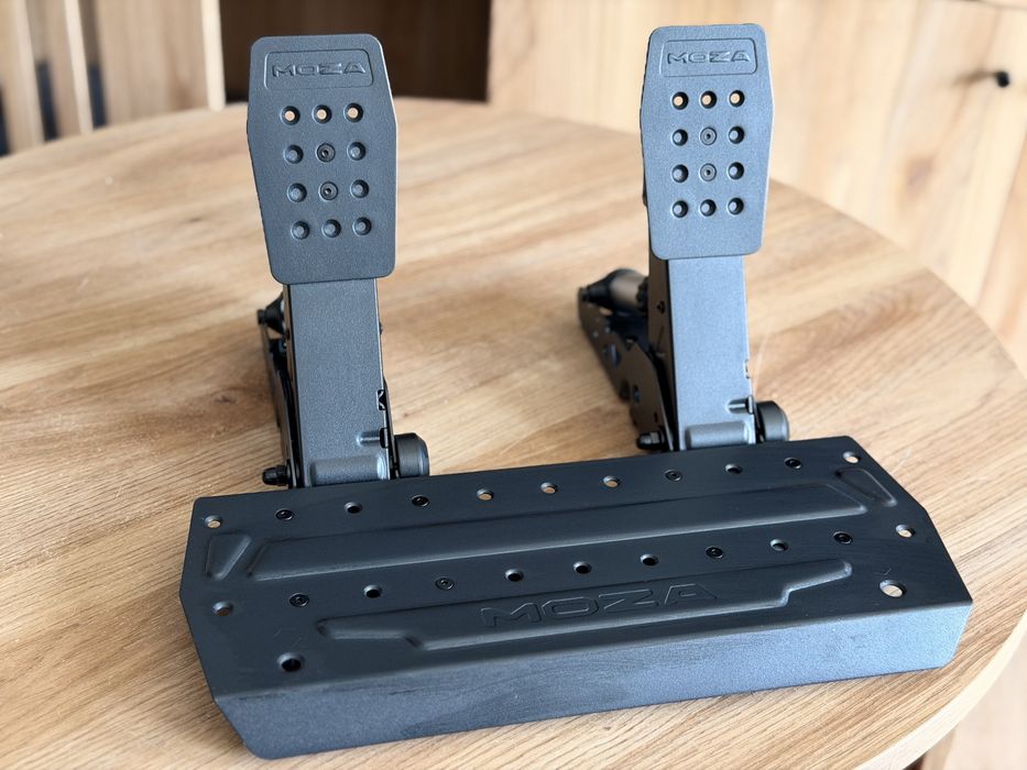 Moza SRP2 pedały load cell dwutygodniowe