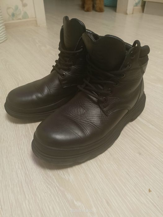Зимові чоботи (черевики) натуральна шкіра і хутро