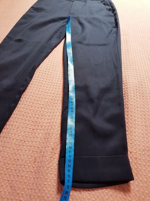 Eleganckie spodnie granatowe w kant Stradivarius S/M