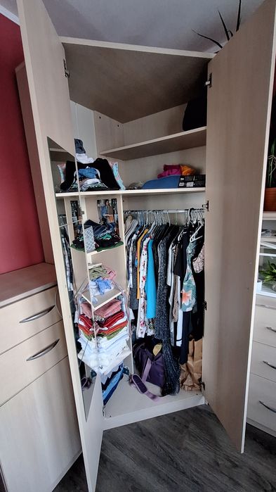 Zestaw mebli Szafa narożna Komody