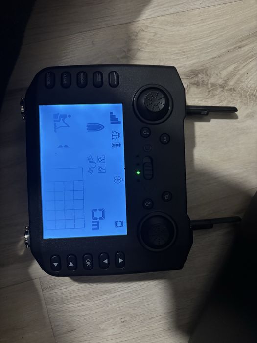 Łódka zanętowa Flytec V080 GPS