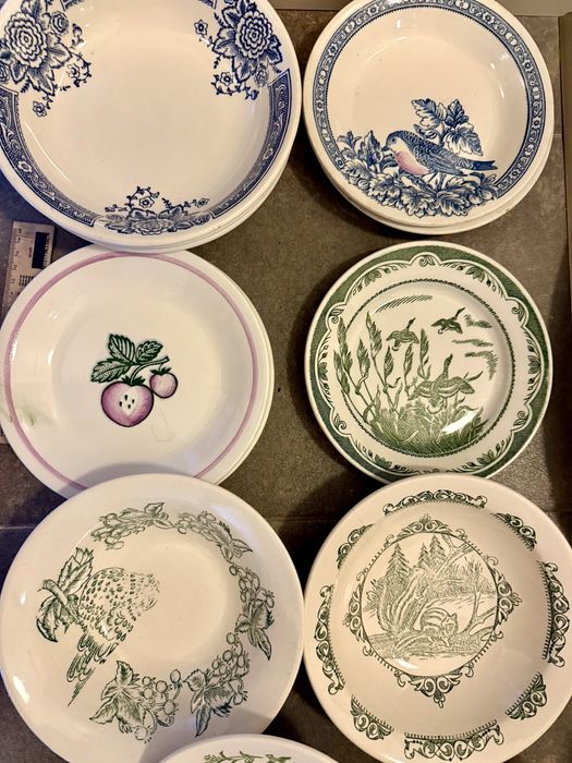 Тарелки, блюдца , салатники барановка