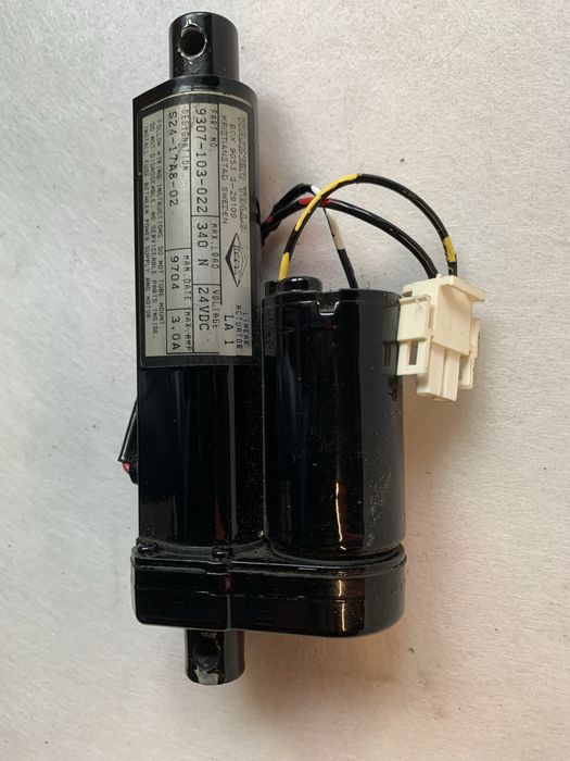 Siłownik liniowy Warner Tol-O-Matic LA01 24V DC