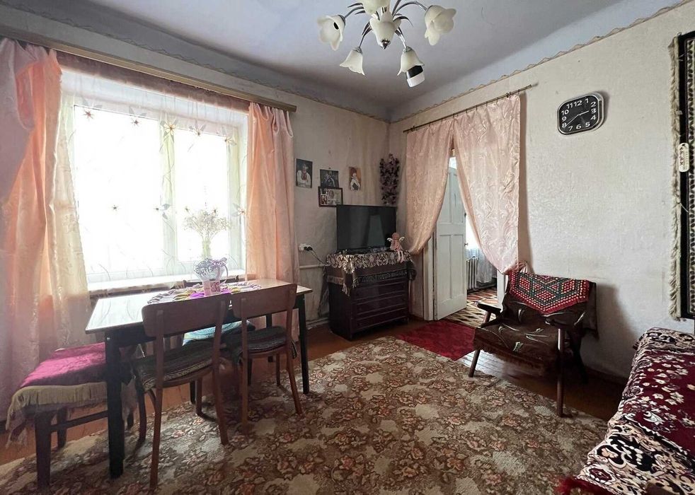 Продаж 3к квартири в Гнівані