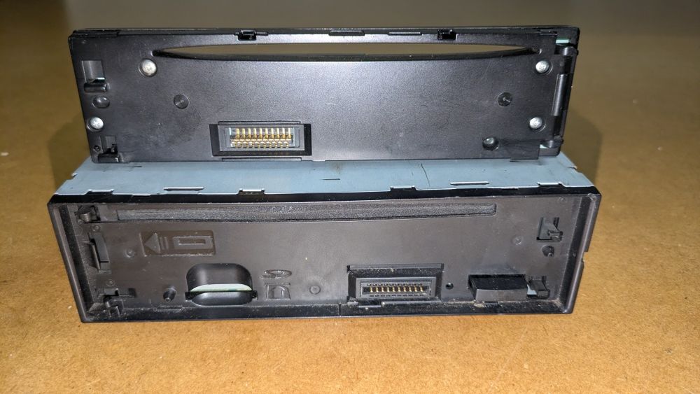 Автомагнітола  pioneer deh-5200sd