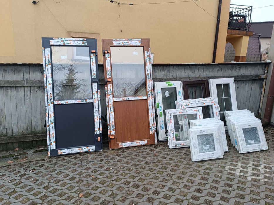 drzwi pcv zewnętrzne dostępne od ręki w czterech kolorach  _ okna