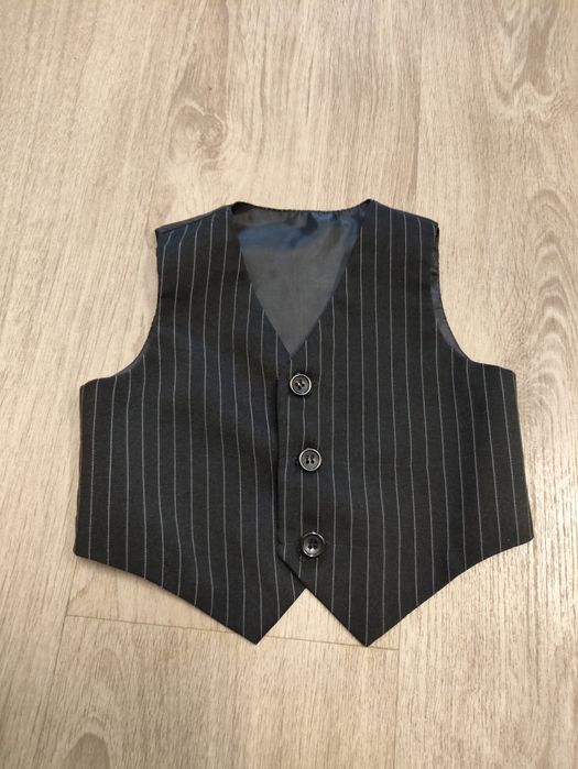 Elegancka kamizelka dla chłopca rozm 80