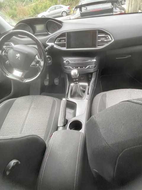 Peugeot 308 1.2 130cv 2017 bom estado
