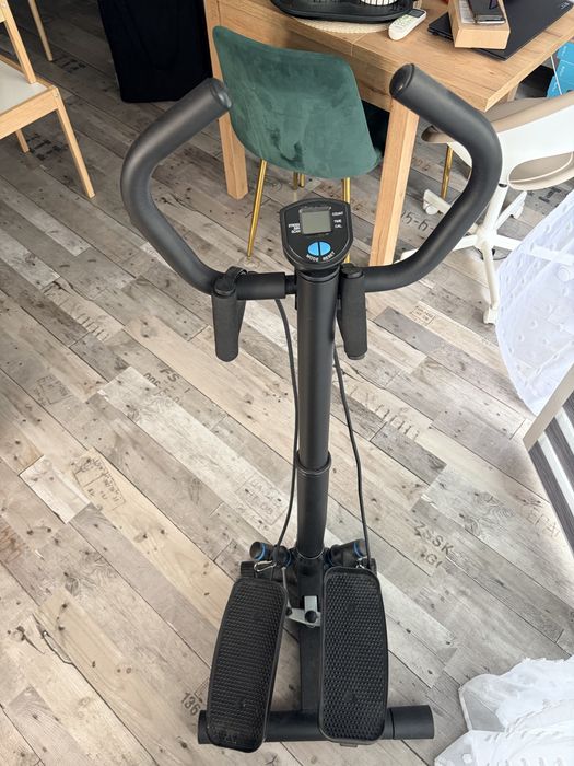 Stepper skrętny GYMTEK z linkami oporowymi i licznikiem LCD