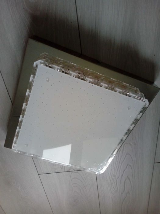 Efektowny, nowoczesny i elegancki Plafon LED