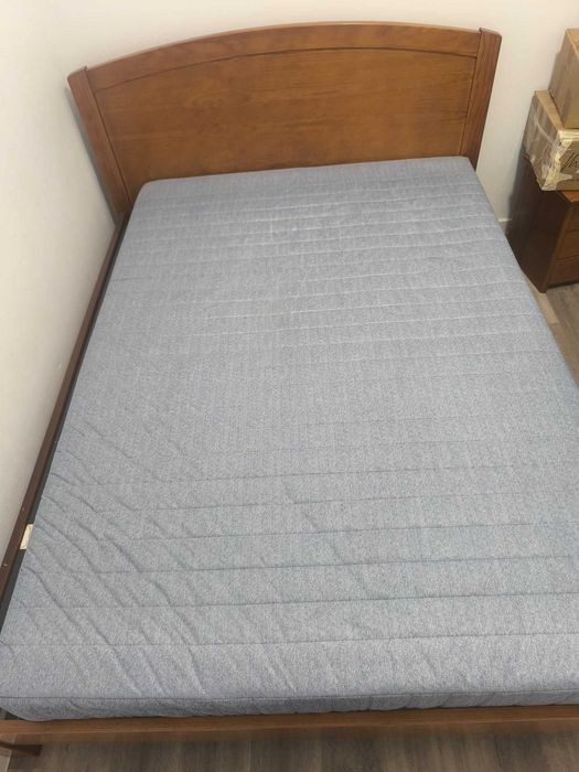 Cama de Casal e colchão