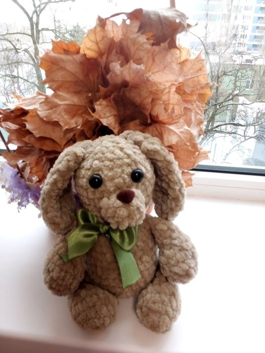Мягкие игрушки, брелоки и декор вязаные крючком