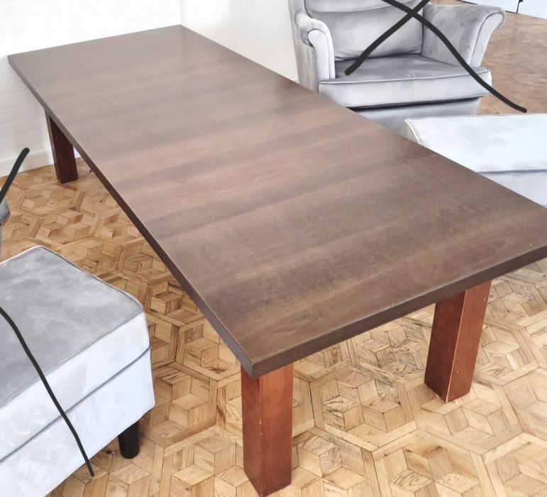 Stół, ława, fotele, sofa STRZELIN