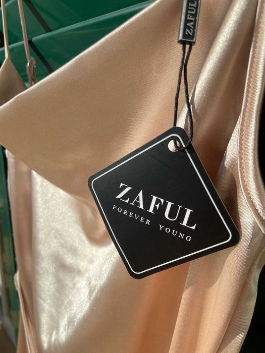 vestido bege/rosado NOVO