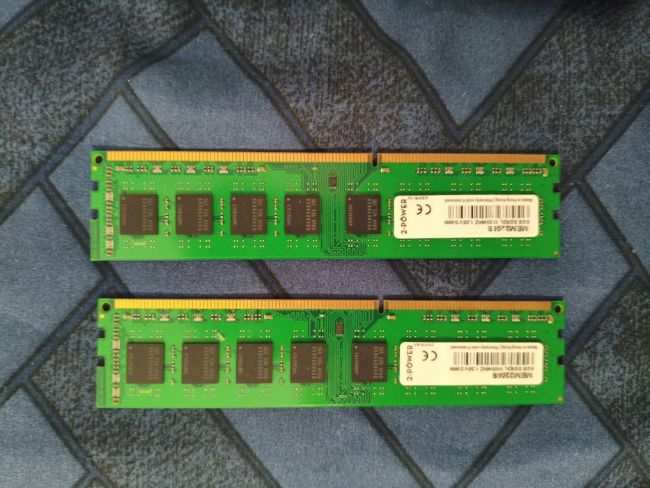 Conjunto de componentes eletrônicos