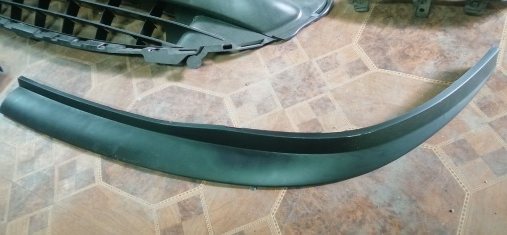 Пежо 207. Пластик кузова