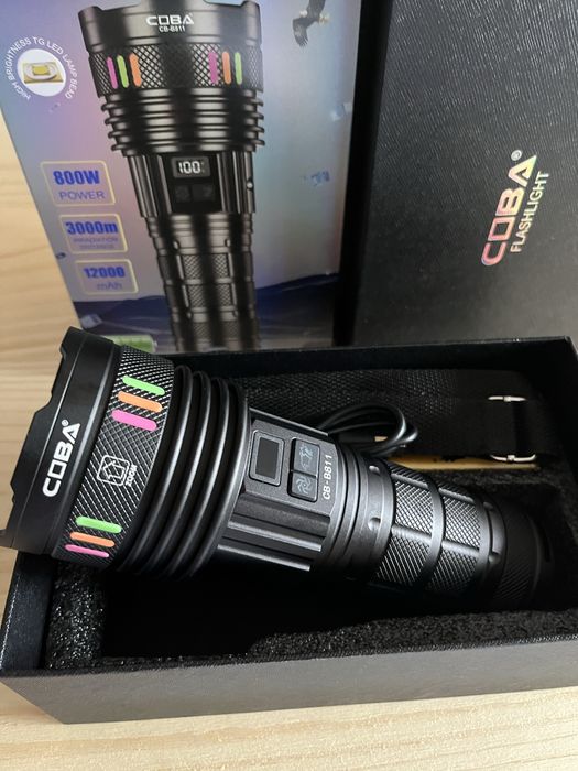 Lanterna de mão led ultima tecnologia laser white incrivel zoom 3km
