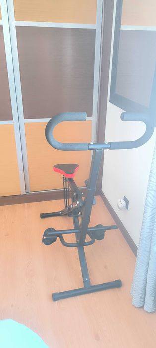 Máquina de abdominais Fitness Code dobrável