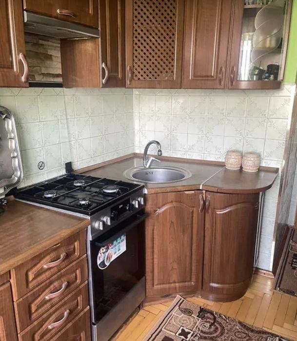 Продаж 3к квартири 64.7 кв. м на вул. Симоненка Василя