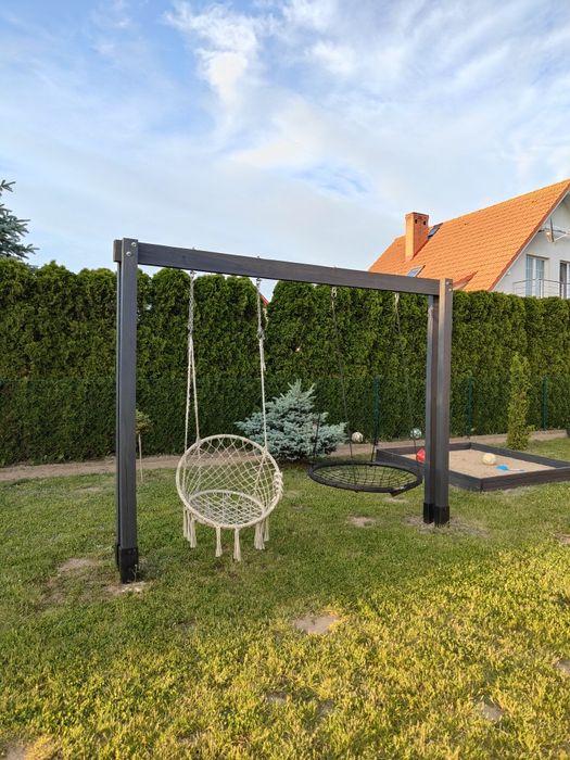 Nowoczesna huśtawka