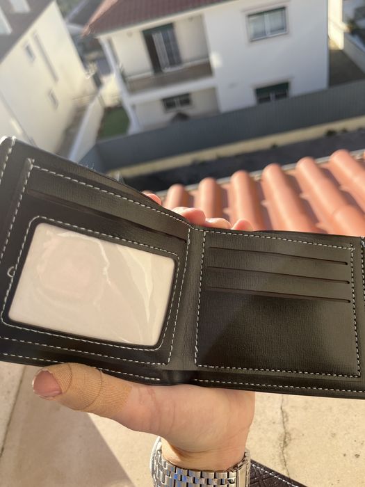 Pack 2 carteiras + 1 pulseira aço inoxidável + 2 pulseiras