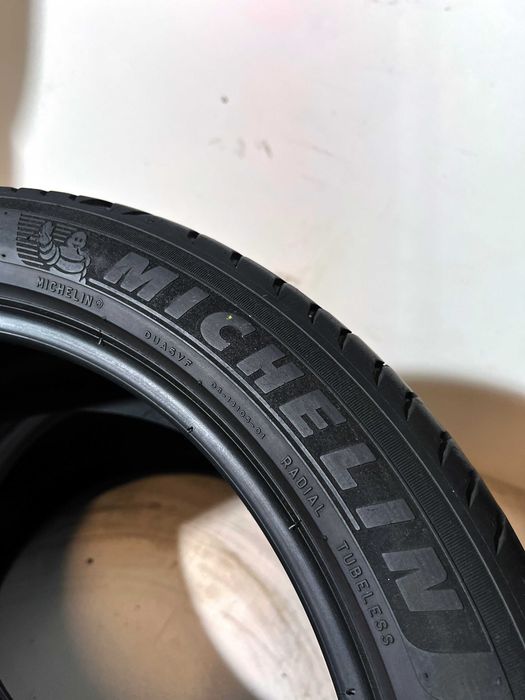 Pneus Michelin Primacy 4 - 245/40/18 - Excelentes