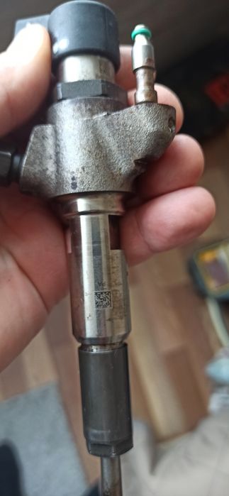 Продам форсунку continental