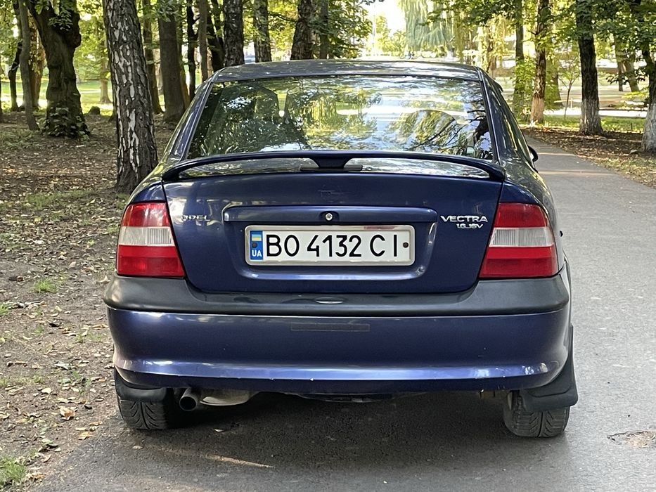 Продам Opel Vectra B 1.6 1996