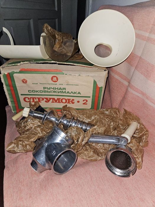 Соковижималка струмок нова