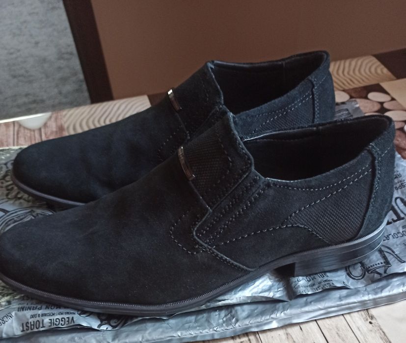 Туфлі замшові.Нові!