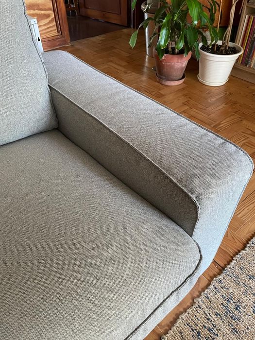 KIVIK Ikea sofa 2 lugares