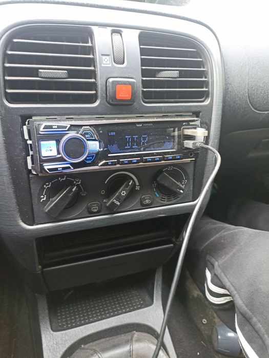 Продам Мітсубісі Каризма 2001 року 1,8 GDI з переоформленням