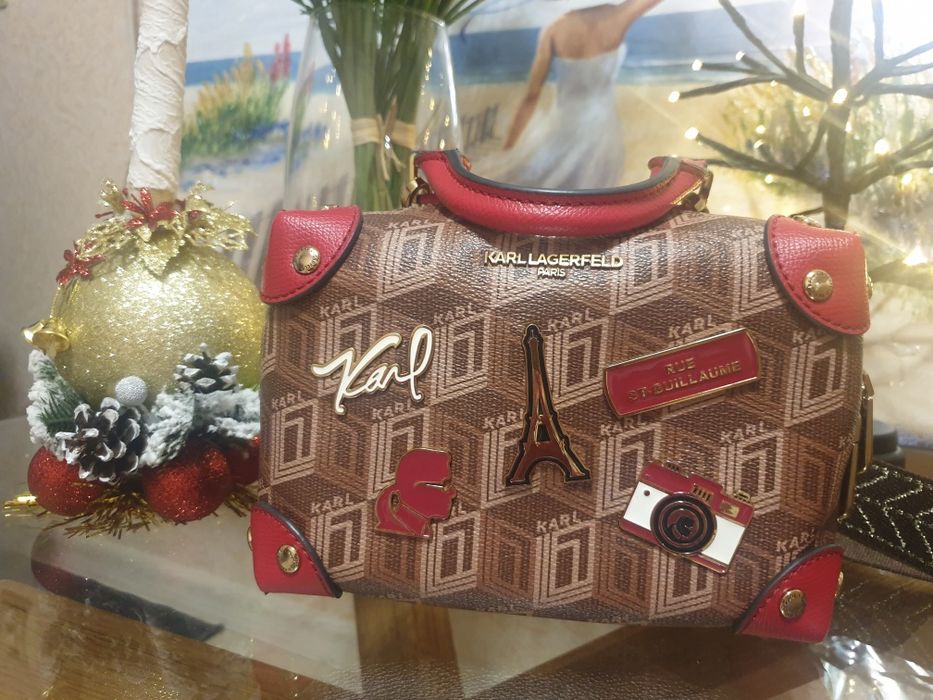 Продам сумку Karl Lagerfeld.Жодних недоліків.