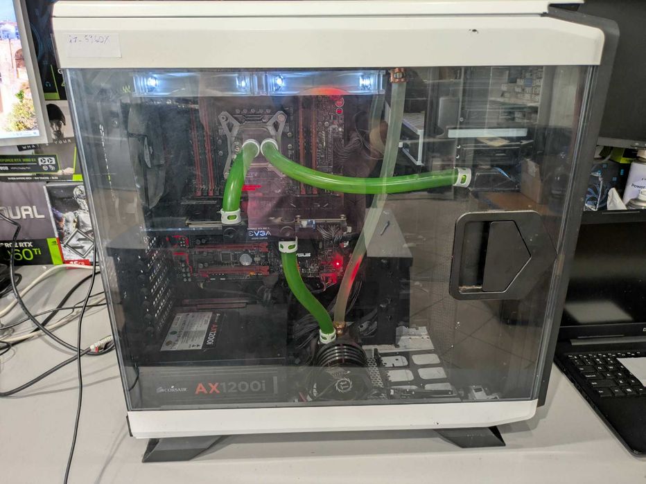Komputer stacjonarny i7 / GTX 980 Ti / 16 GB RAM / Chłodzenie wodne