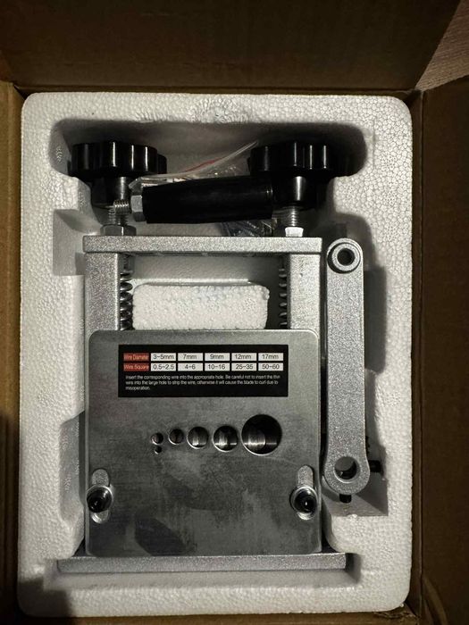 Korowarka, obieraczka do przewodów, kabli miedzianych, aluminiowych.