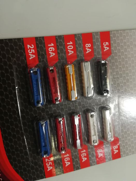 Fiat 126p 126p komplet bezpieczników starego typu