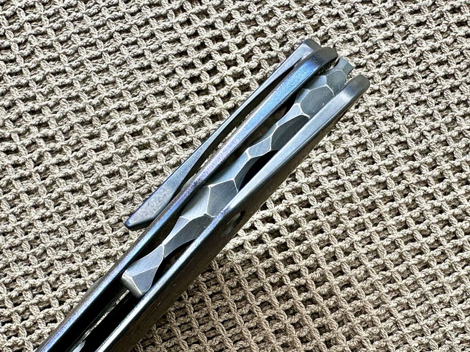 Колекційний ніж Borka Blades Cosmic Stitch M390