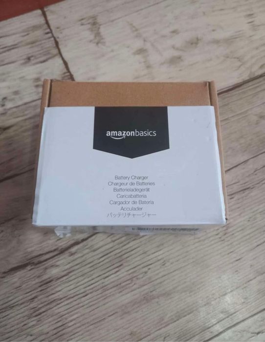 Ładowarka Amazon V3299USBEU 4 AA, AAA