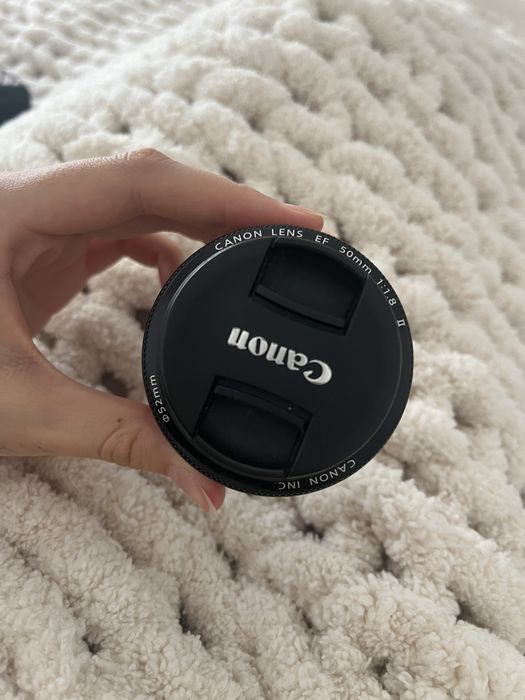 Canon EOS 1200D com 2 lentes e carregador