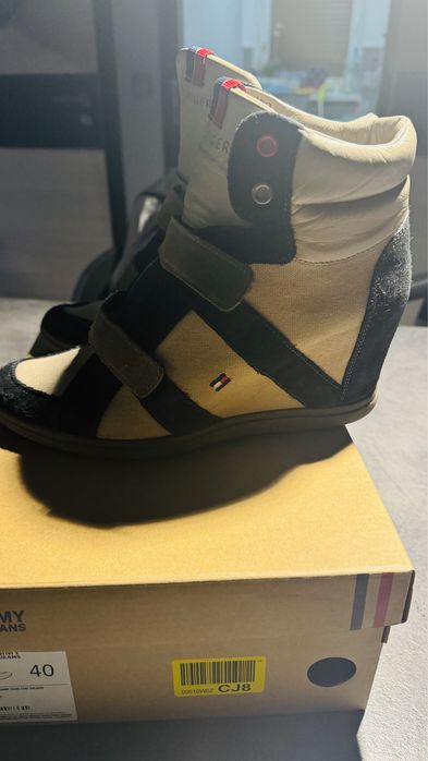 Botki Tommy Hilfinger damskie